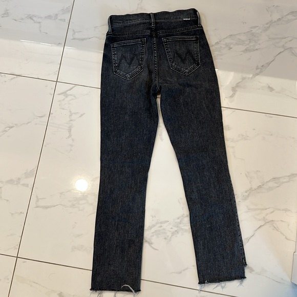 NWT Mother High Waisted Rascal Ankle Step Fray size 25 - Picture 4 of 6